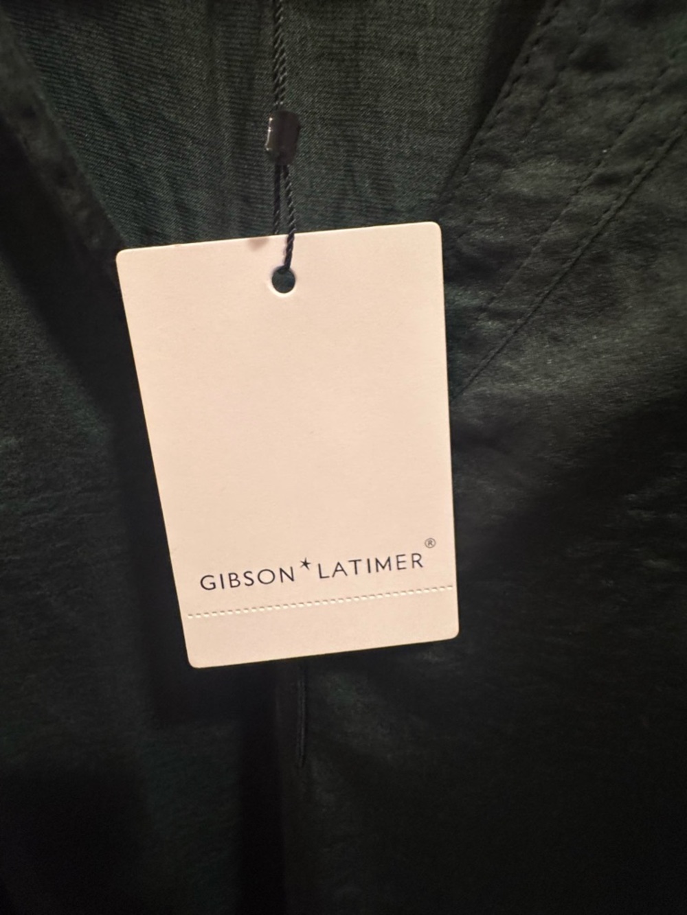 Gibson and Latimer Hunter Green Polyester Short Sleeved Blouse Size Large NWT - Picture 4 of 9